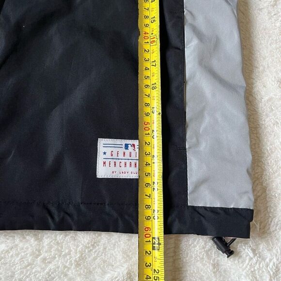 MLB Chicago White Sox Reversible Windbreaker Baseball Women’s Pullover Sweatshir - Picture 8 of 8